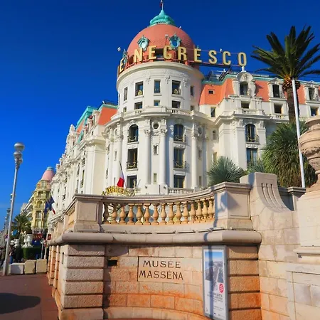 Nestor&jeeves - Trois Promenade - - Very Close Sea * Nice